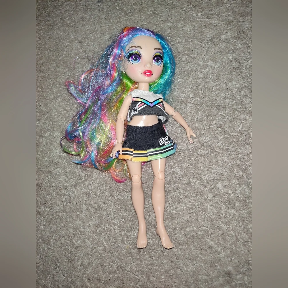 Rainbow High Doll Rainbow Hair w/ Cheer Outfit – MGA Fashion Doll – Used
